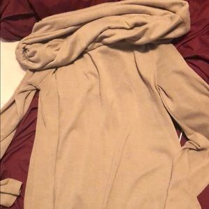 Really long, long sleeve shirt